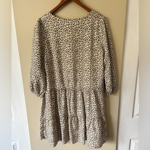 Andthewhy Leopard Print Long Sleeve Dress Size Medium - Picture 3 of 8